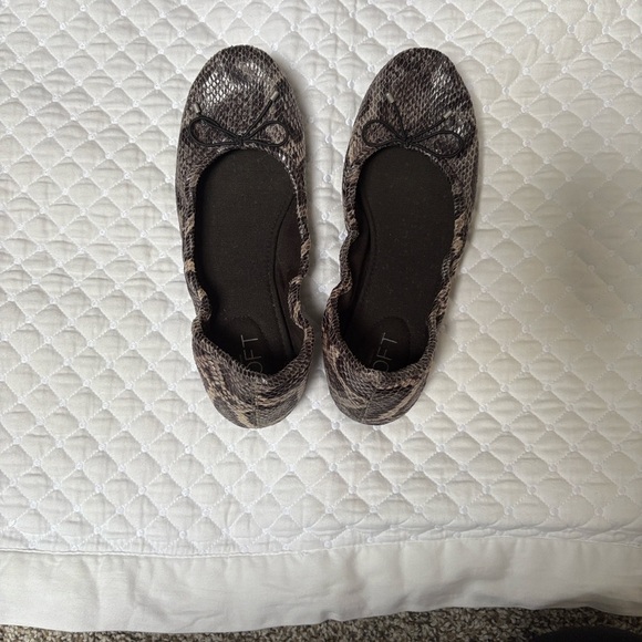 LOFT Snakeskin Patterned Flynn ballet flats size 8.5 - Picture 5 of 6